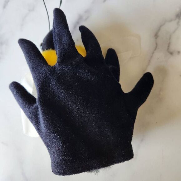 Folkman bumblebee hand puppet black yellow flying insect plush toy - Picture 5 of 6